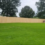 548 feet of 6 foot board to board wood privacy fence